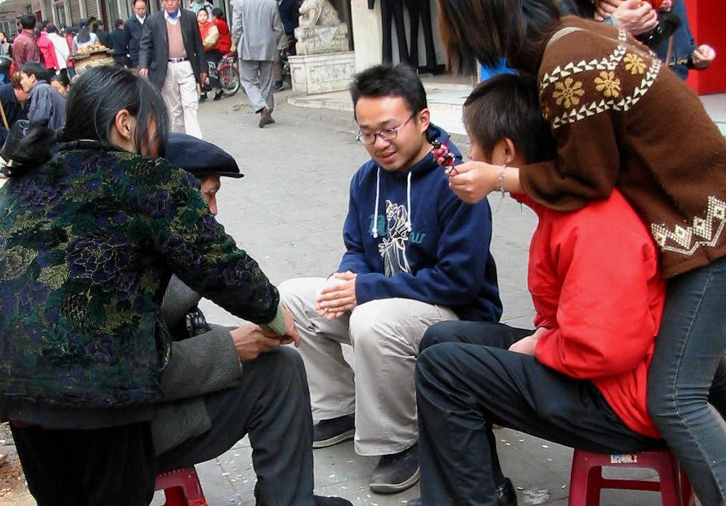 免费生辰八字起名100分 生辰八字免费在线起名